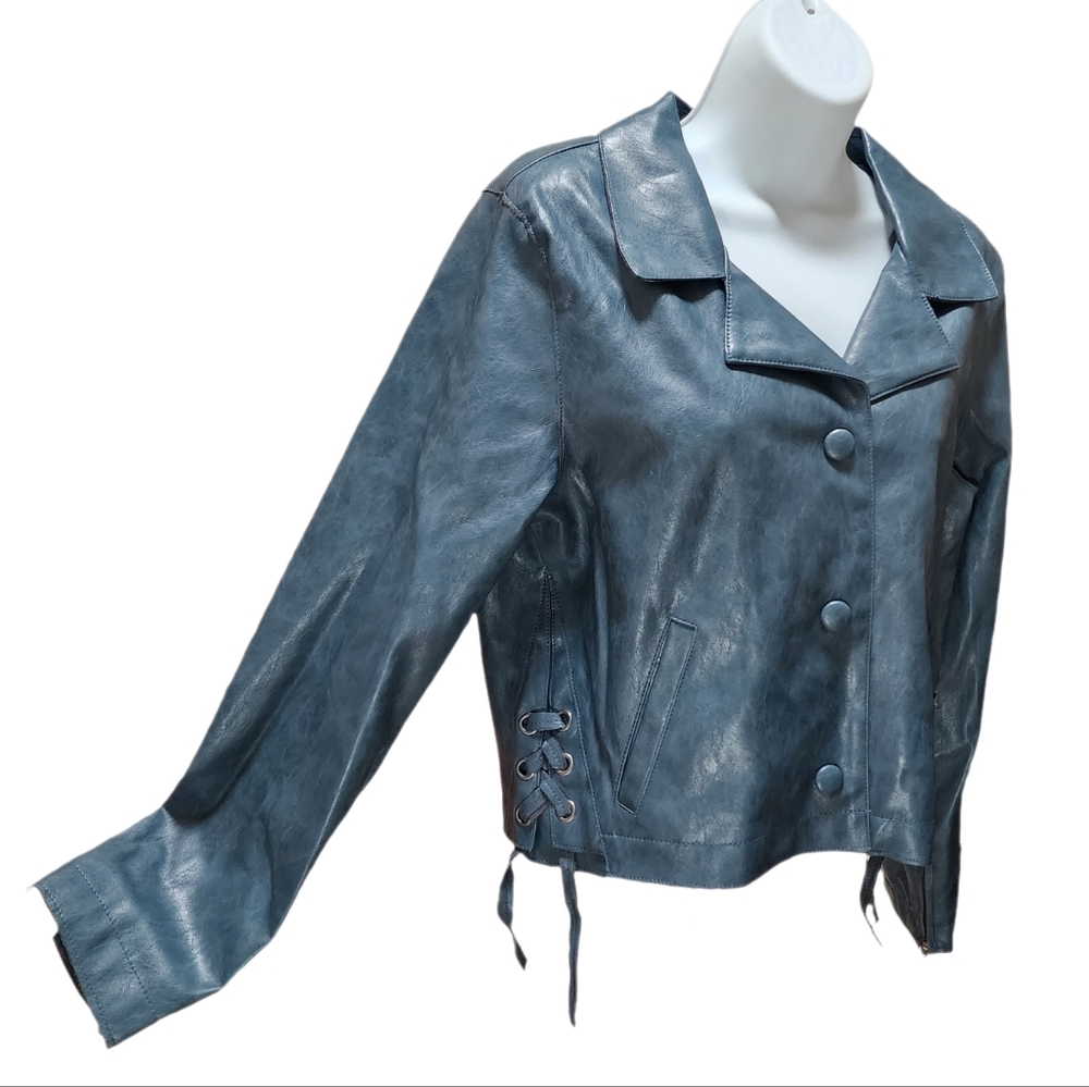 Democracy Long Sleeve Faux Leather Cropped Button Front Lace-Up Jacket Green S - Picture 5 of 11